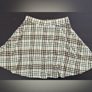 116. Green mini skirt